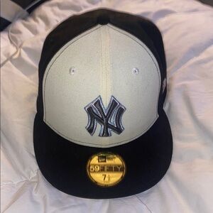 New Era Black and Cream Yankees Cap